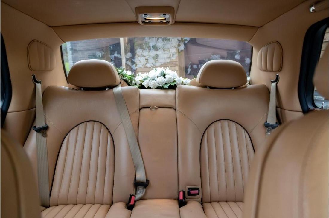 Bentley Arnage, additional view
