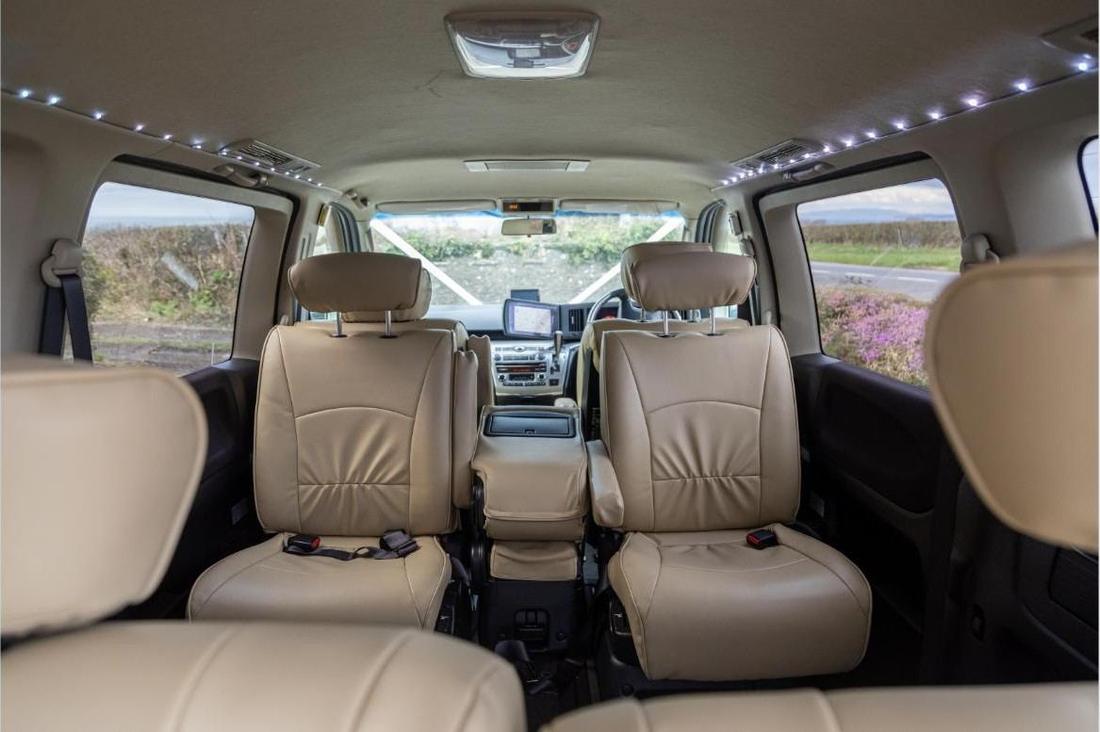 Luxury Mini Bus, additional view