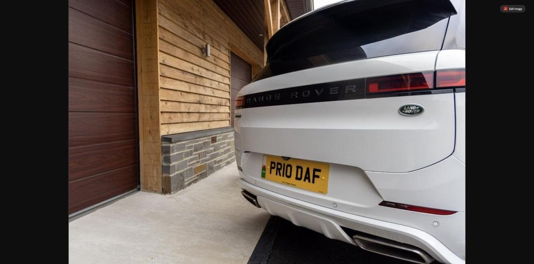 Range Rover Sport, additional view